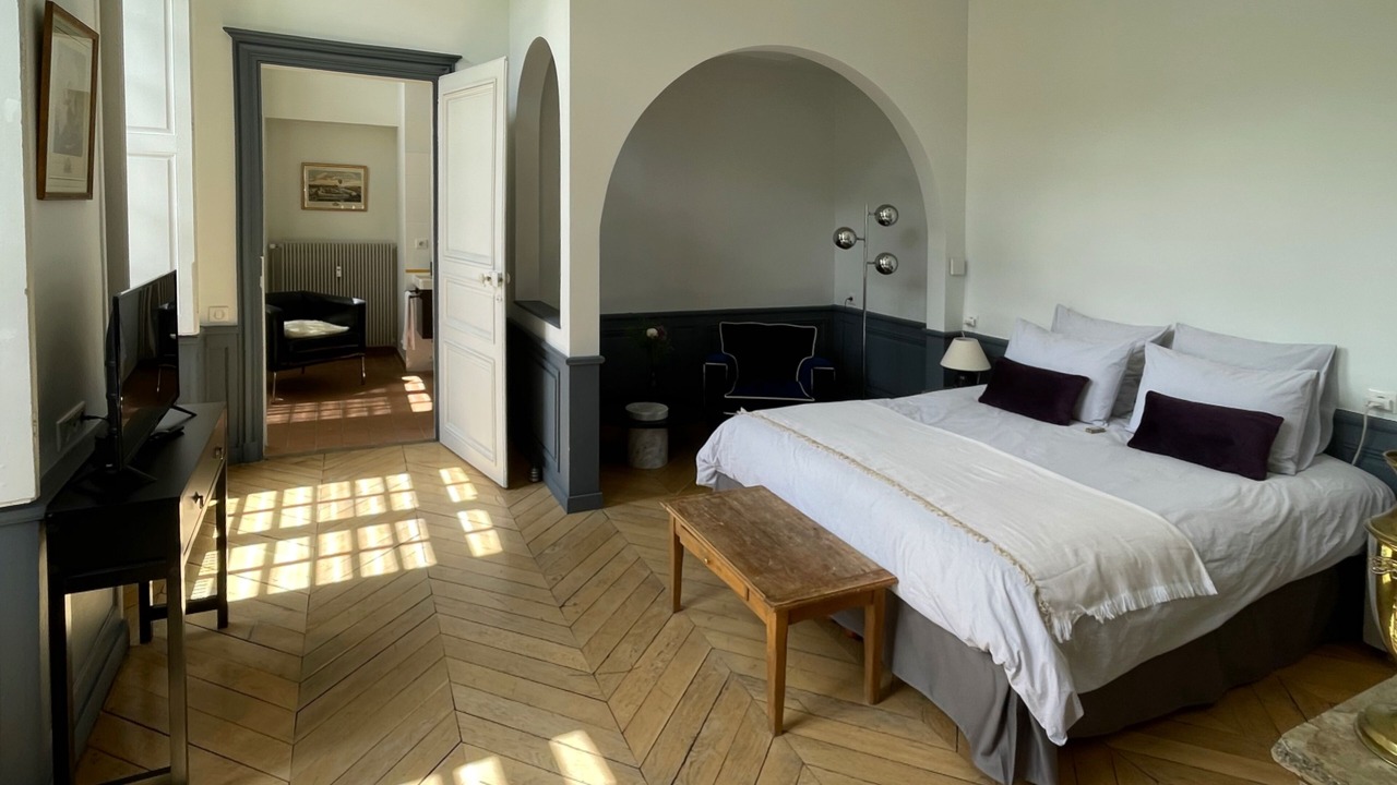 Photo of Bedroom in Semur-en-Auxois