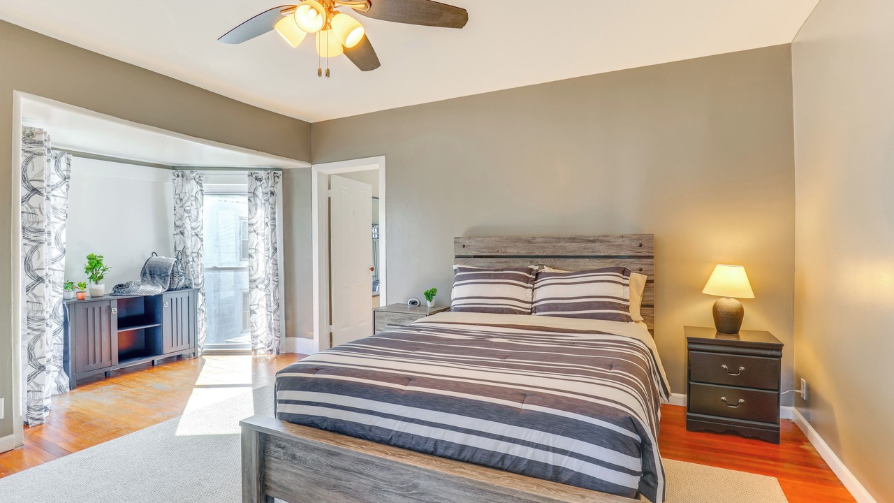 Photo of Others in Seneca Falls