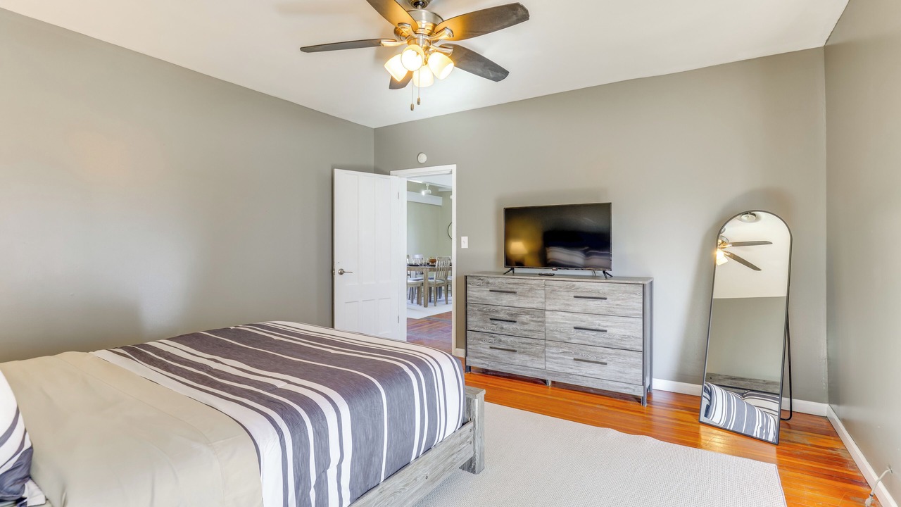 Photo of Bedroom in Seneca Falls