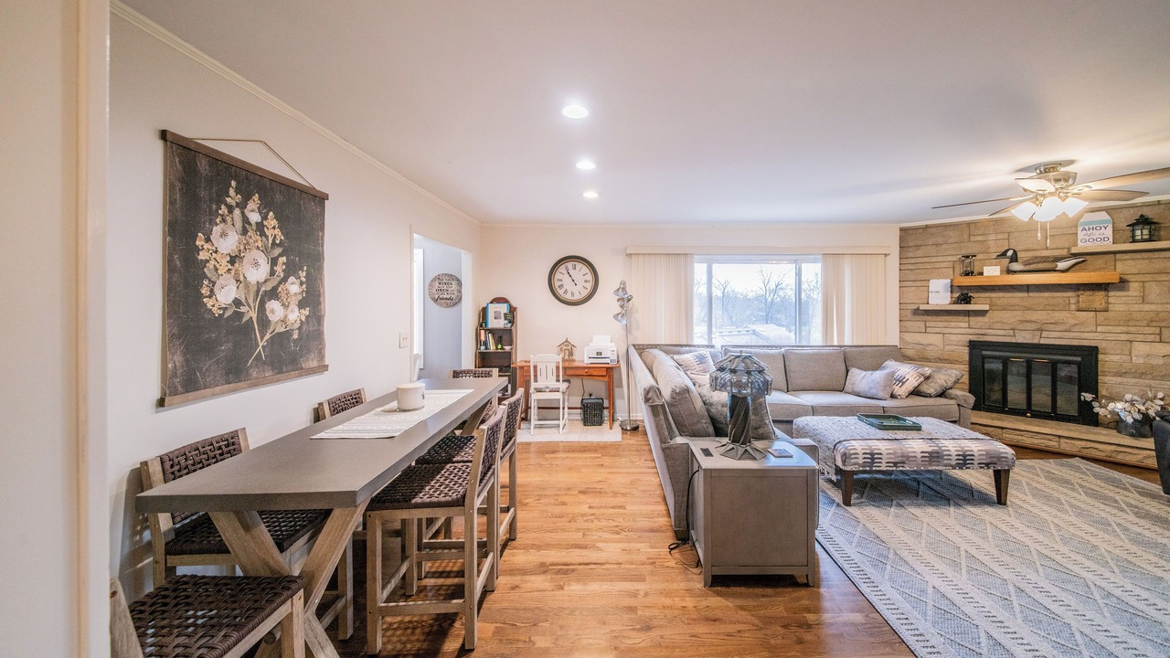 Photo of Livingroom in Gilbertsville