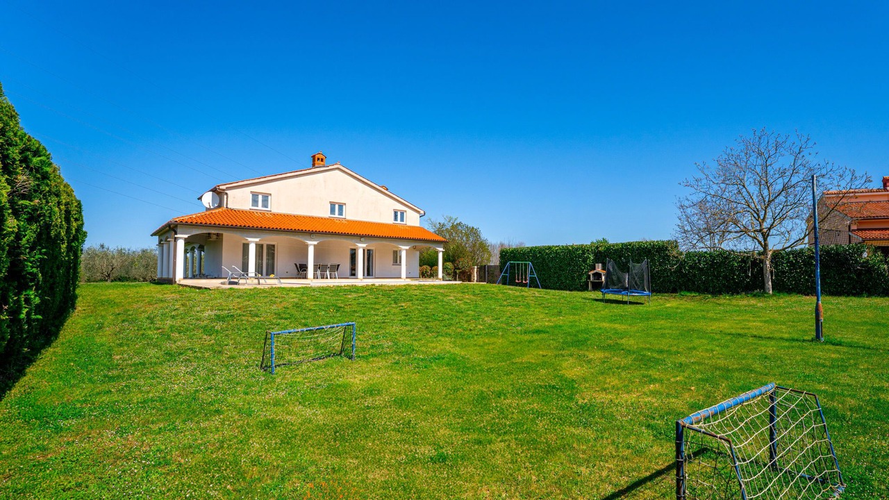 Photo of Outdoor in Melnica