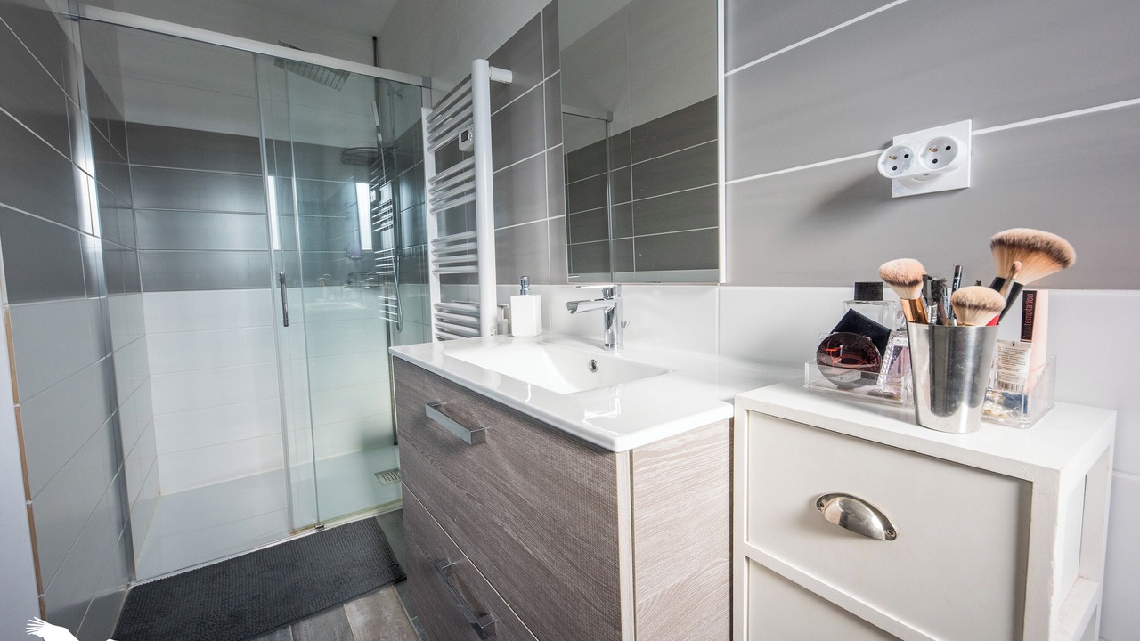 Photo of Bathroom in Le Chateau-d'Oleron