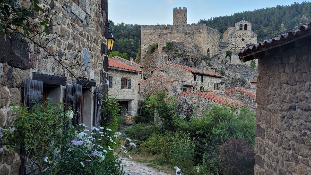 Photo of Others in Saint-Andre-de-Chalencon