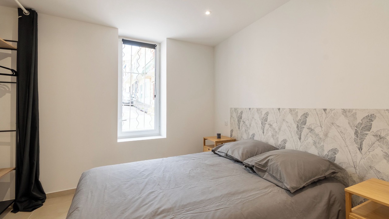 Photo of Bedroom in 16th Arrondissement