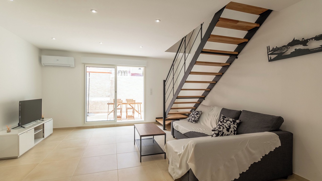 Photo of Livingroom in 16th Arrondissement
