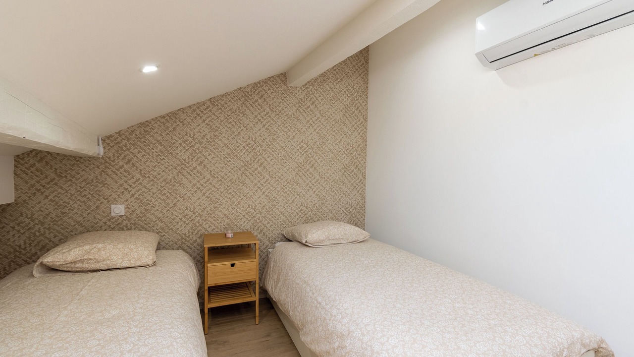 Photo of Bedroom in 16th Arrondissement