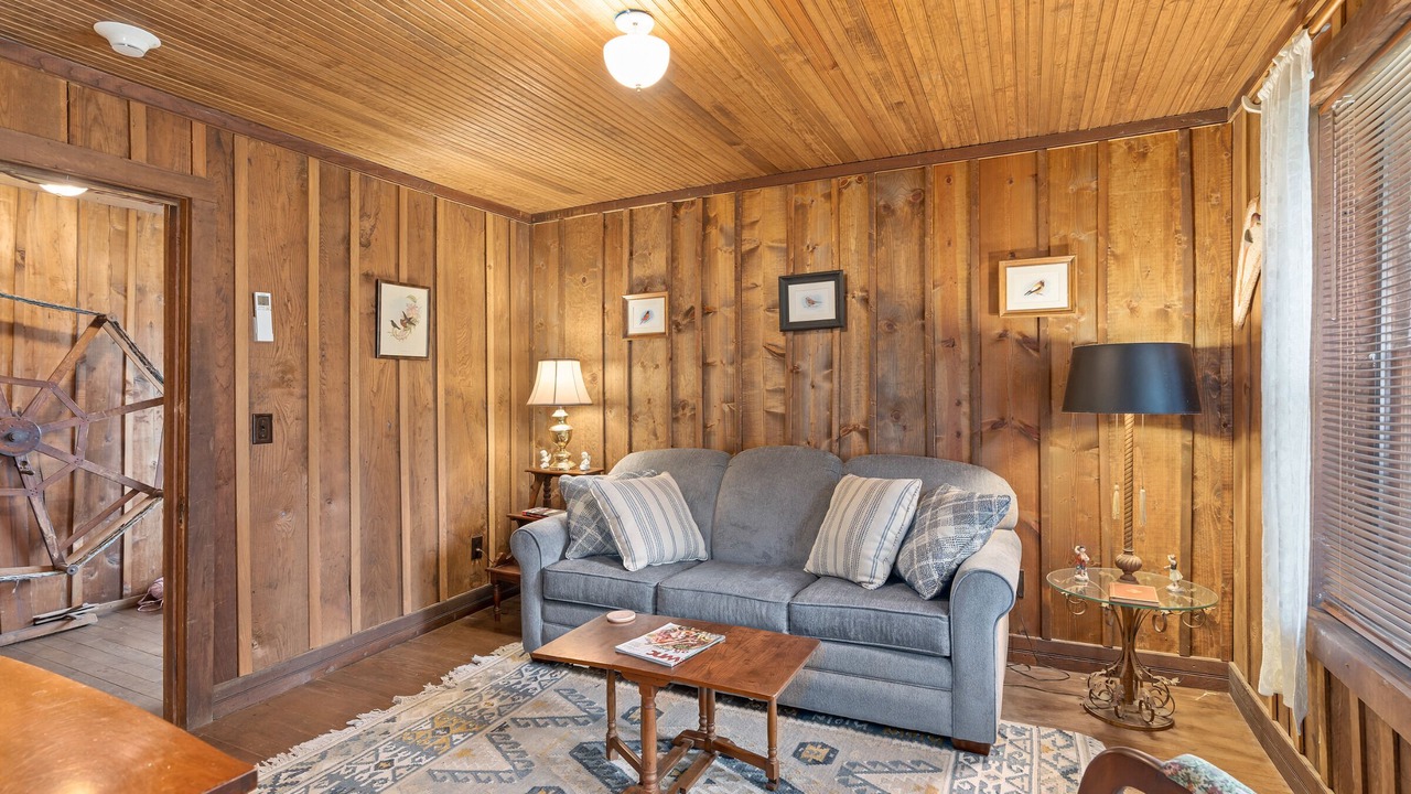 Photo of Livingroom in Topton