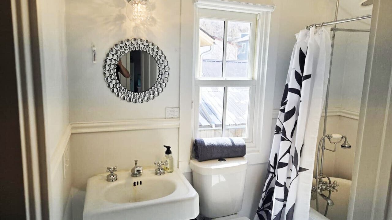 Photo of Bathroom in Historic District
