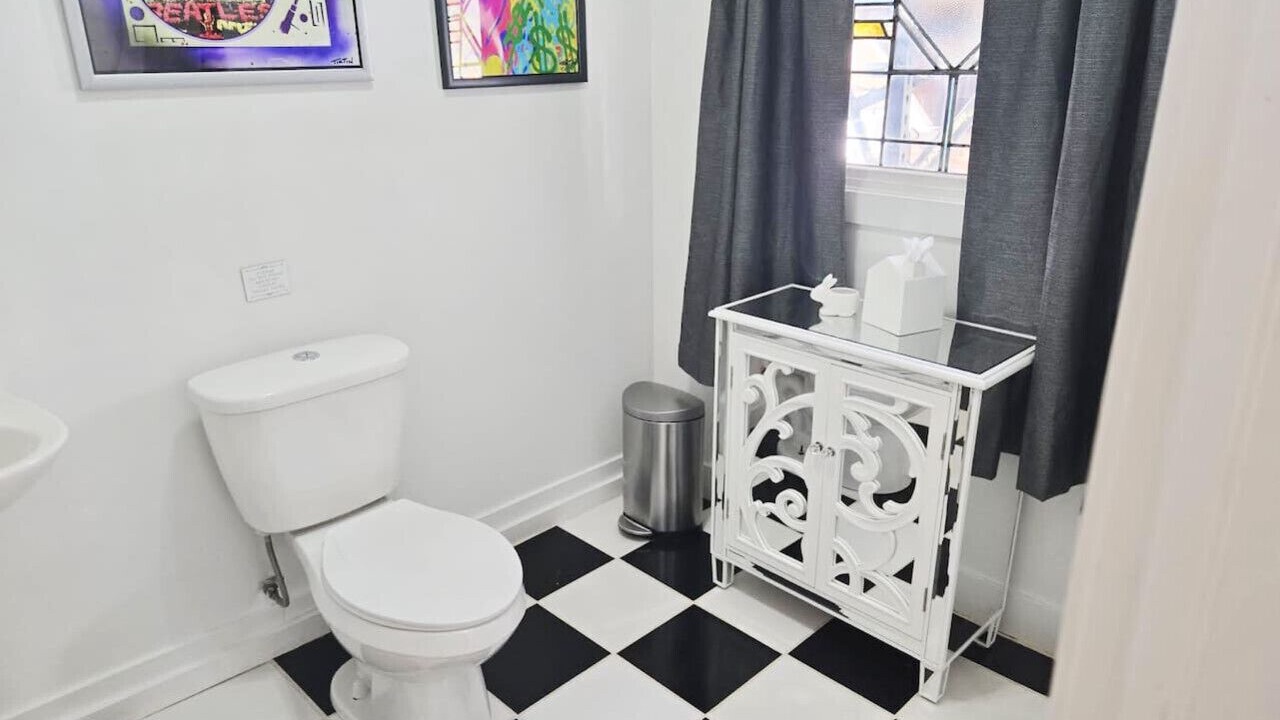 Photo of Bathroom in Historic District
