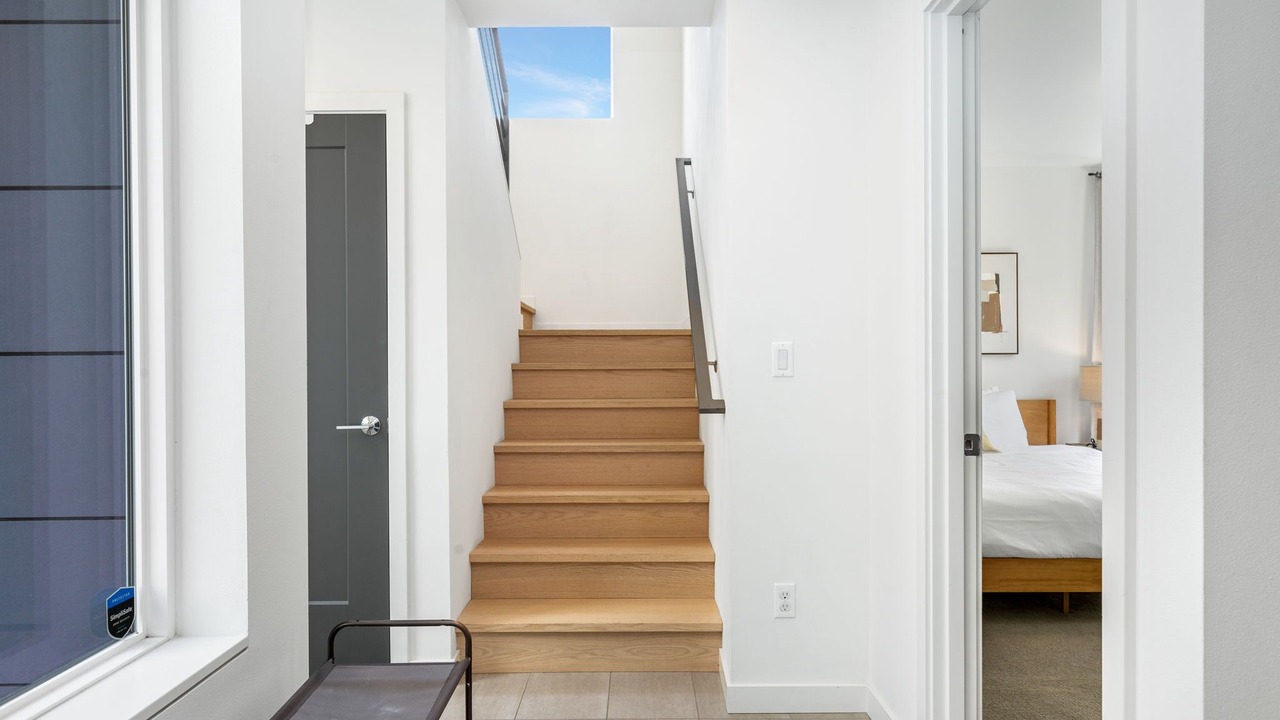 Photo of Others in North Beacon Hill