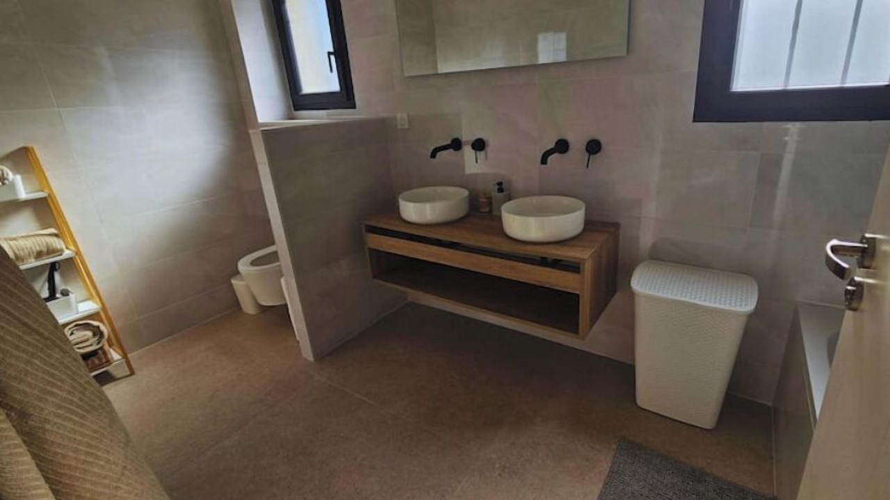 Photo of Bathroom in Magalas
