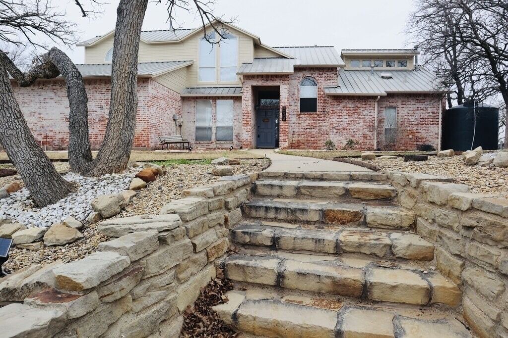 Photo of Outdoor in Hickory Creek