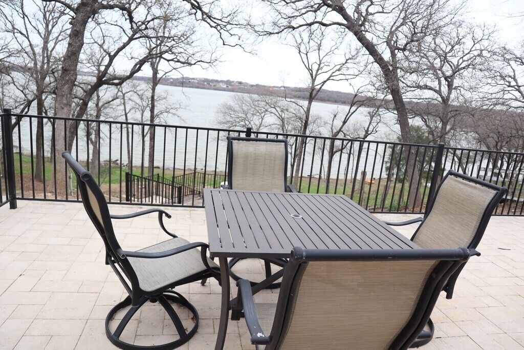 Photo of Outdoor in Hickory Creek
