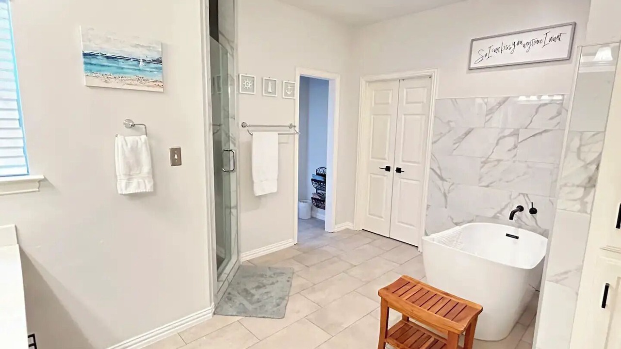 Photo of Bathroom in Hickory Creek