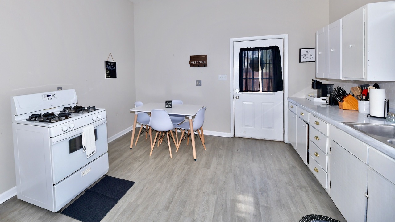 Photo of Kitchen in Babe Denny