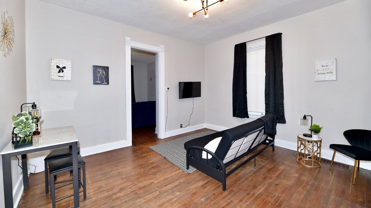 Photo of Livingroom in Babe Denny
