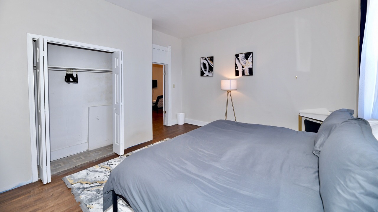 Photo of Bedroom in Babe Denny
