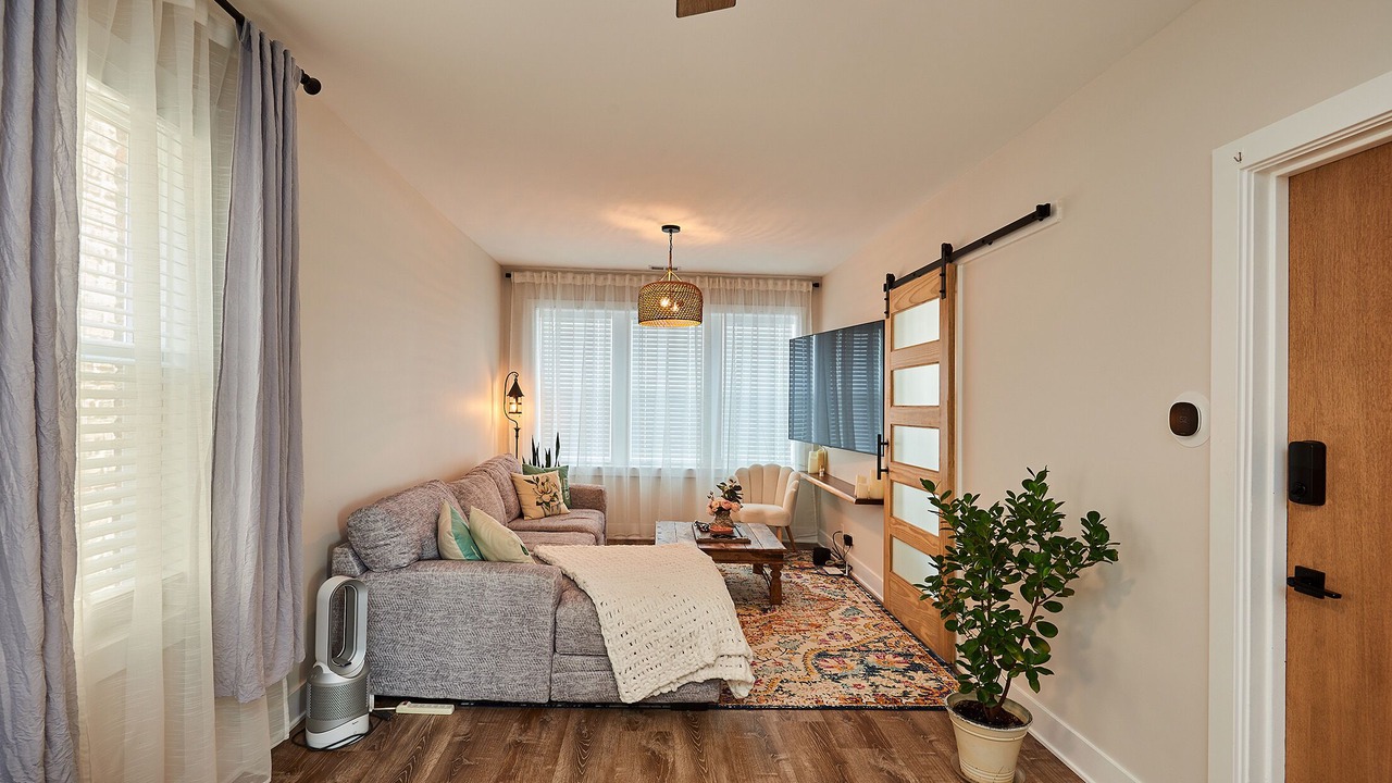 Photo of Livingroom in West Ridge