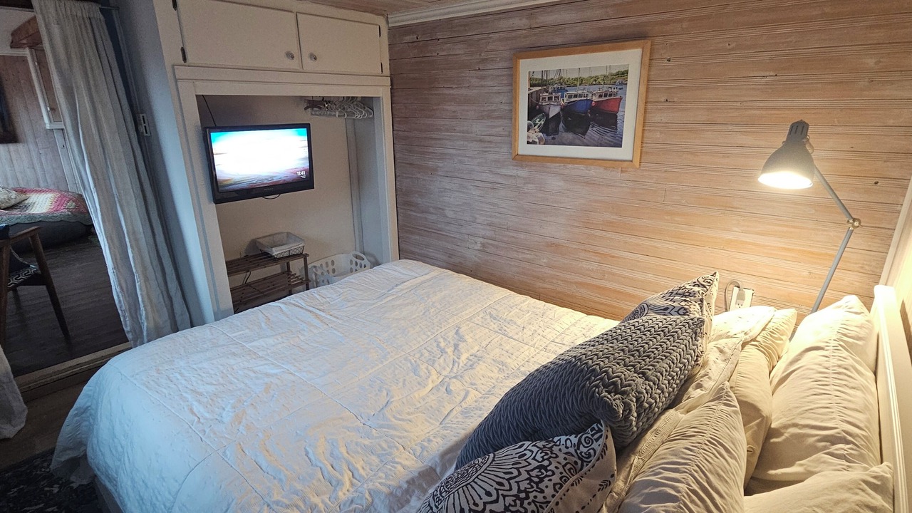 Photo of Bedroom in Yarmouth County