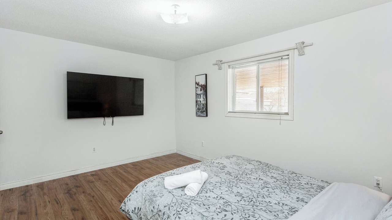 Photo of Bedroom in Stoney Creek