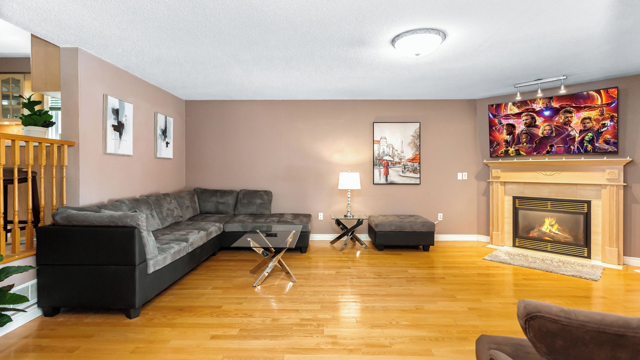 Photo of Livingroom in Stoney Creek