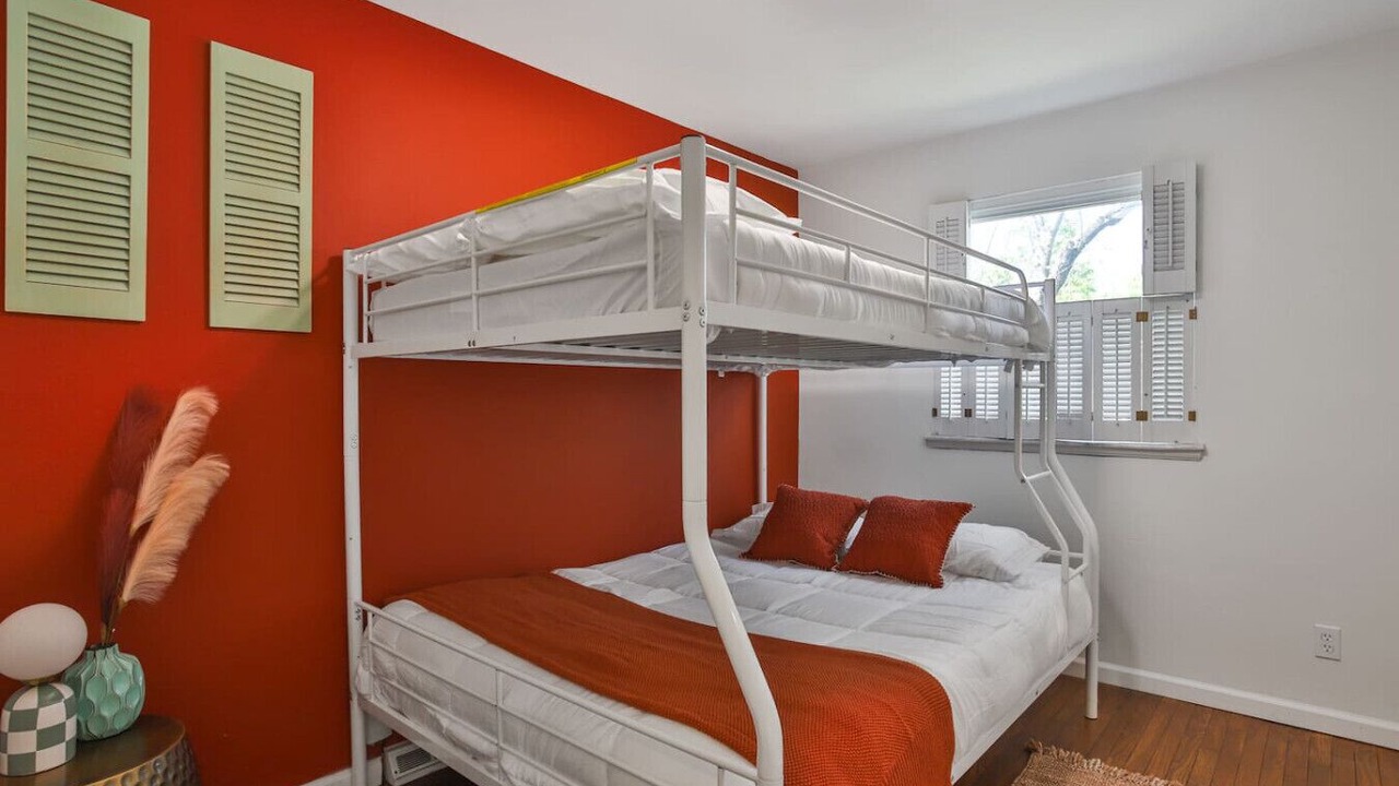 Photo of Bedroom in Maryland Heights