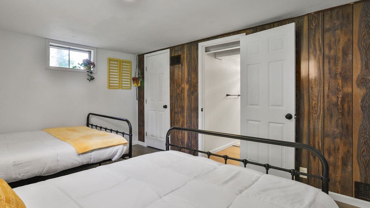 Photo of Bedroom in Maryland Heights