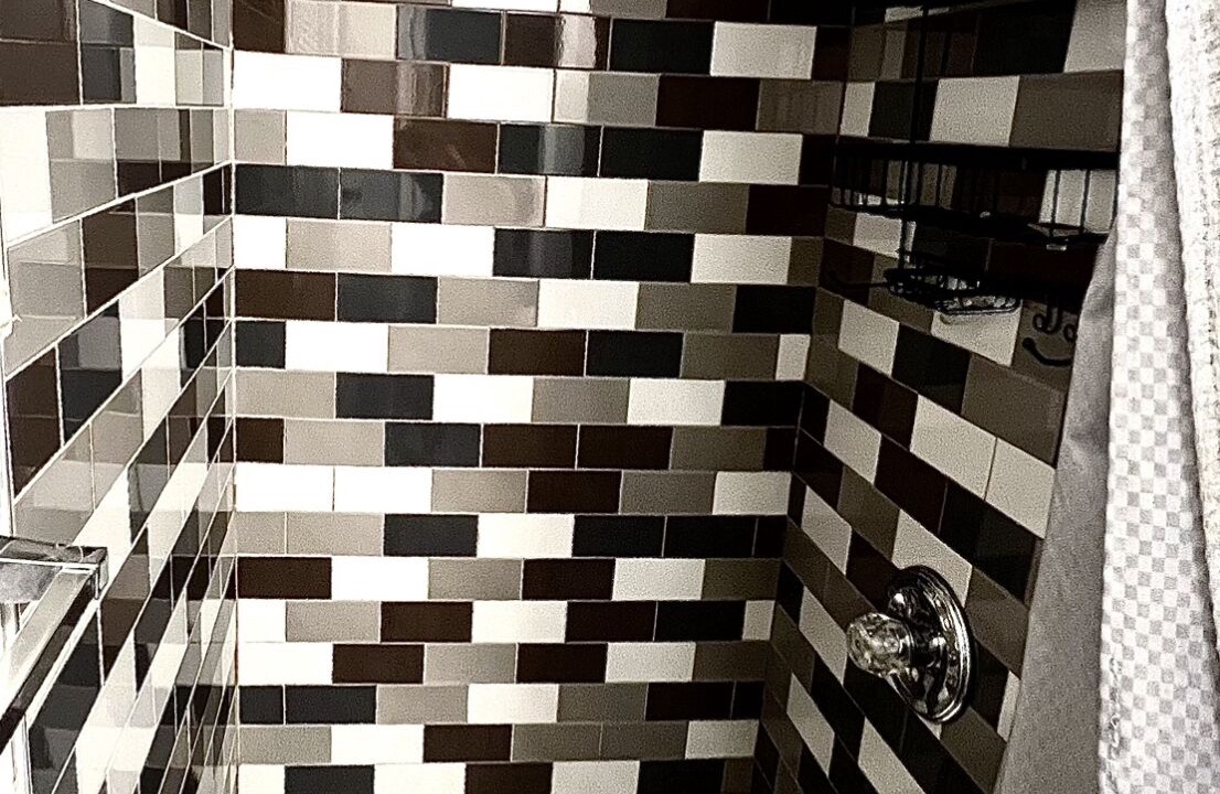 Photo of Bathroom in South Side Flats