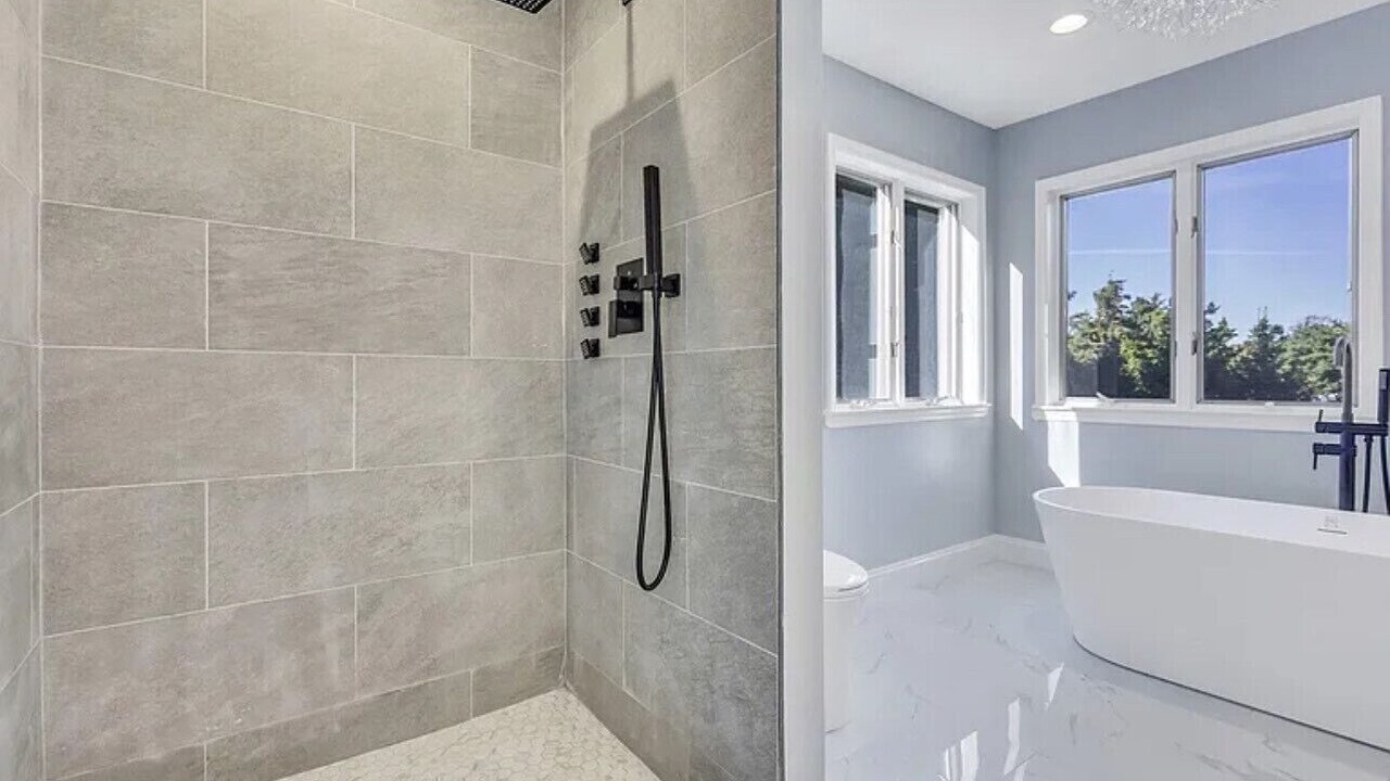 Photo of Bathroom in East Patchogue