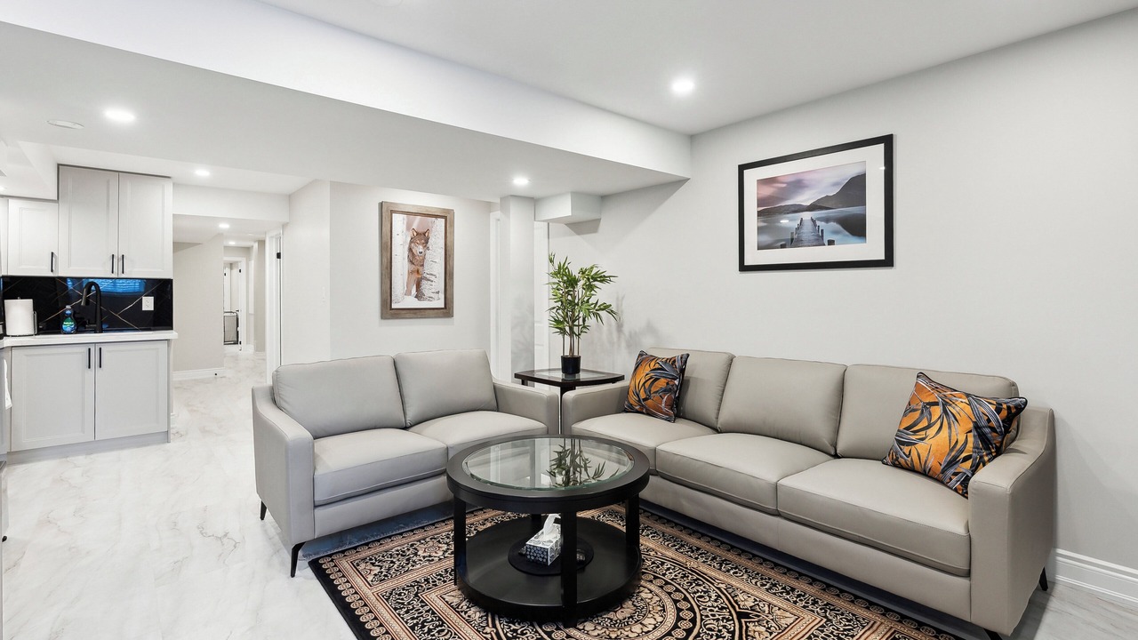 Photo of Livingroom in Whitchurch-Stouffville