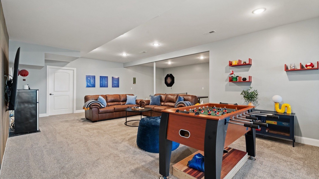 Photo of Livingroom in Lansing