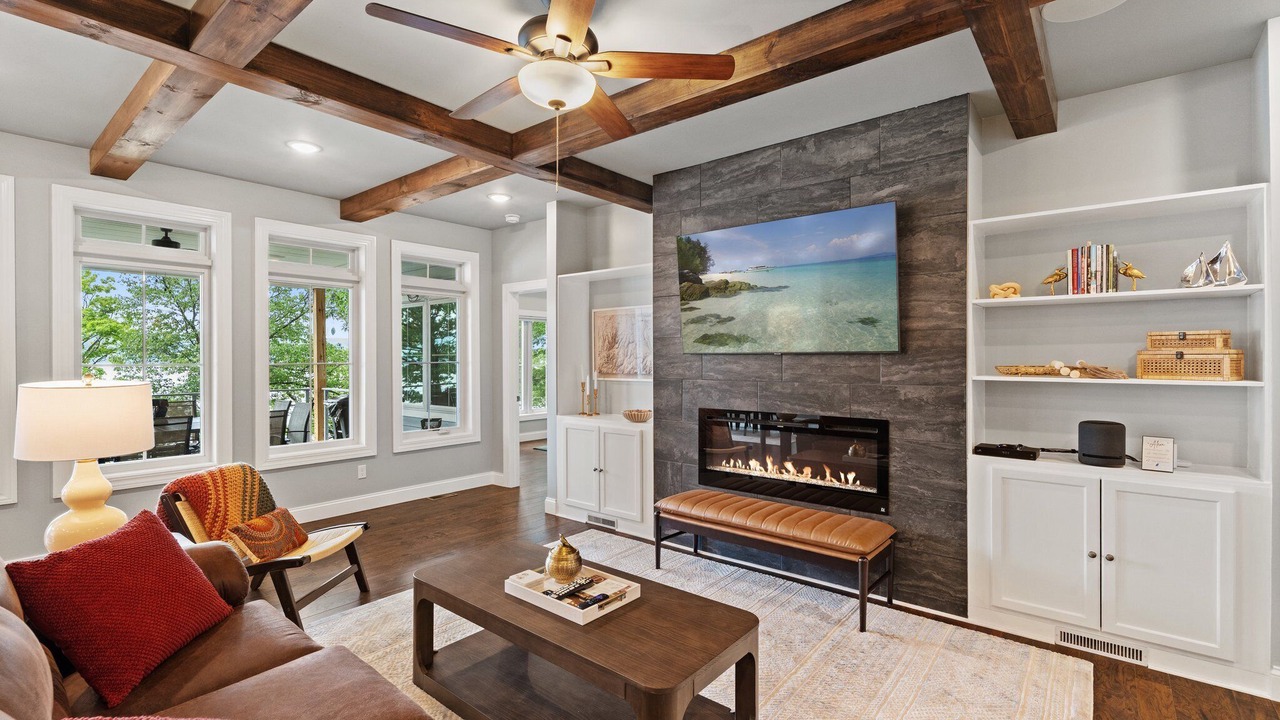 Photo of Livingroom in Lansing