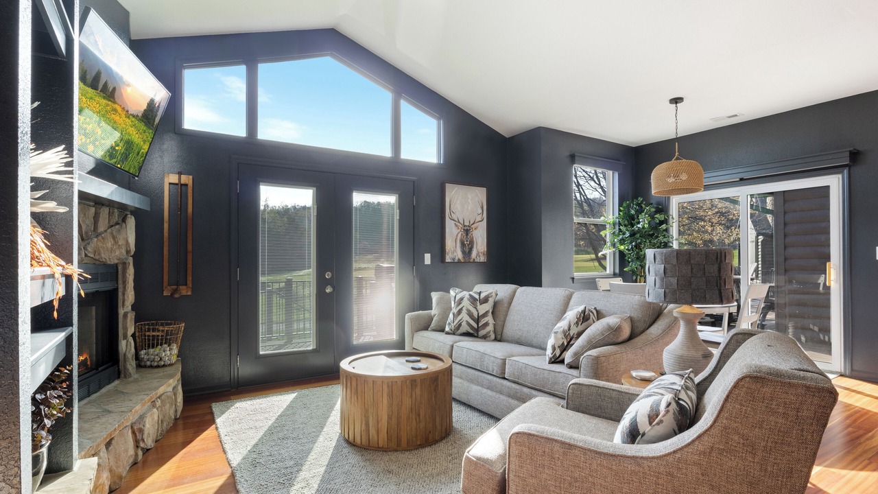 Photo of Livingroom in Camdenton