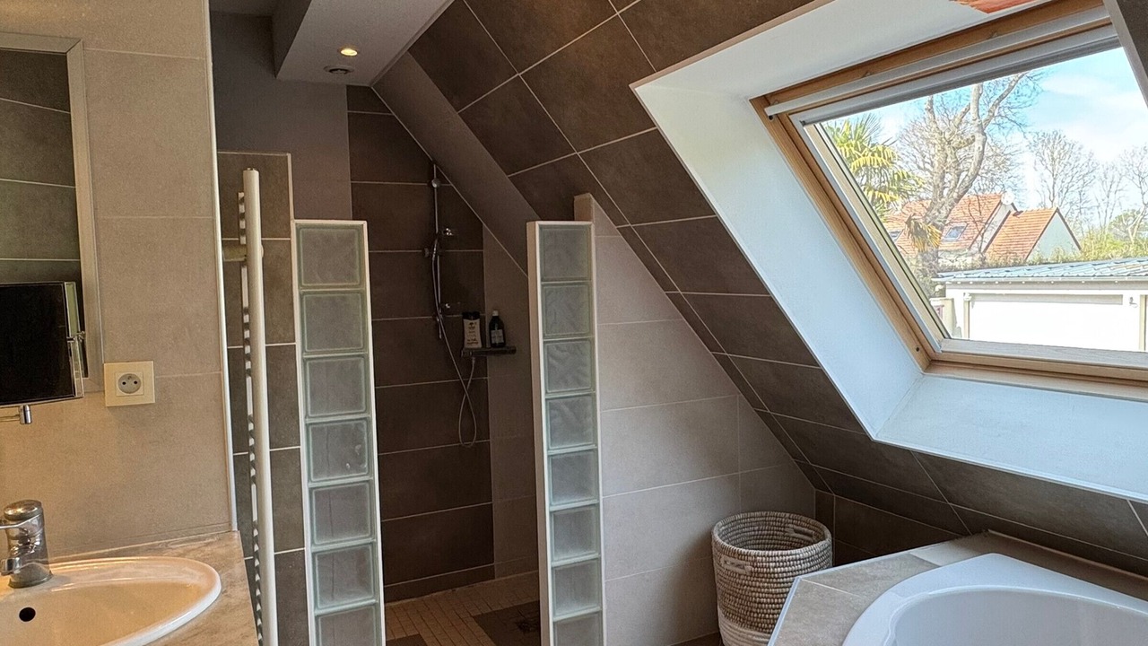 Photo of Bathroom in Bavent