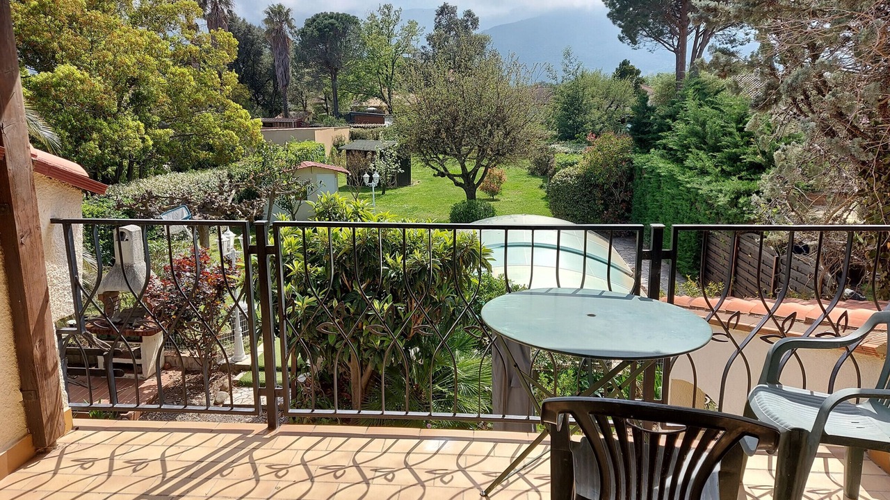 Photo of Outdoor in Saint-Genis