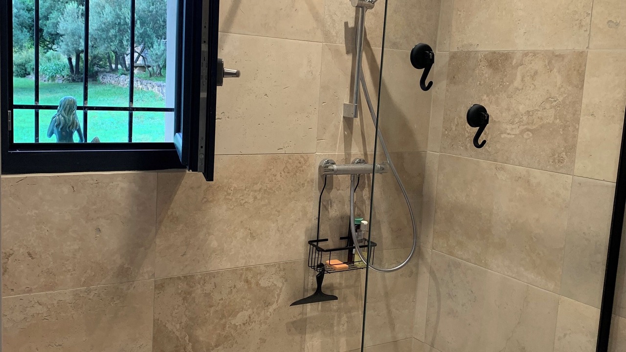 Photo of Bathroom in Saint-Hippolyte-de-Montaigu