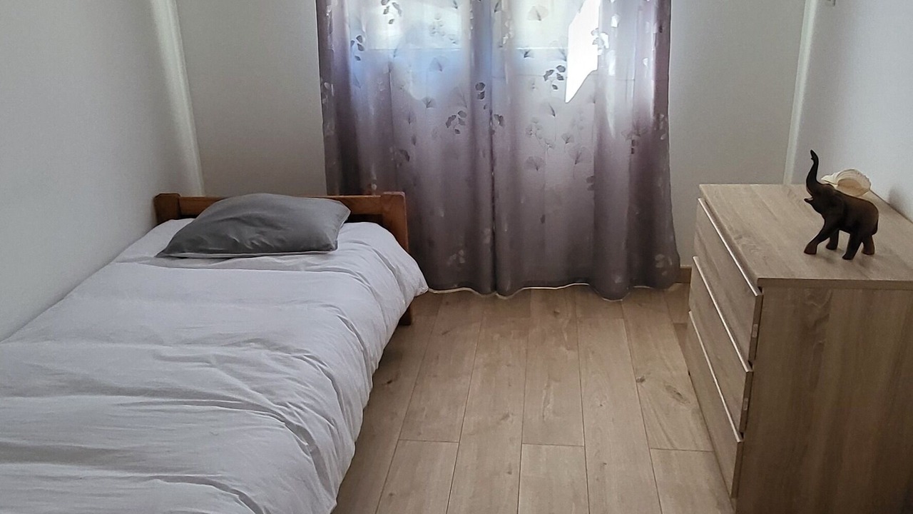 Photo of Bedroom in Montaren-et-Saint-Mediers