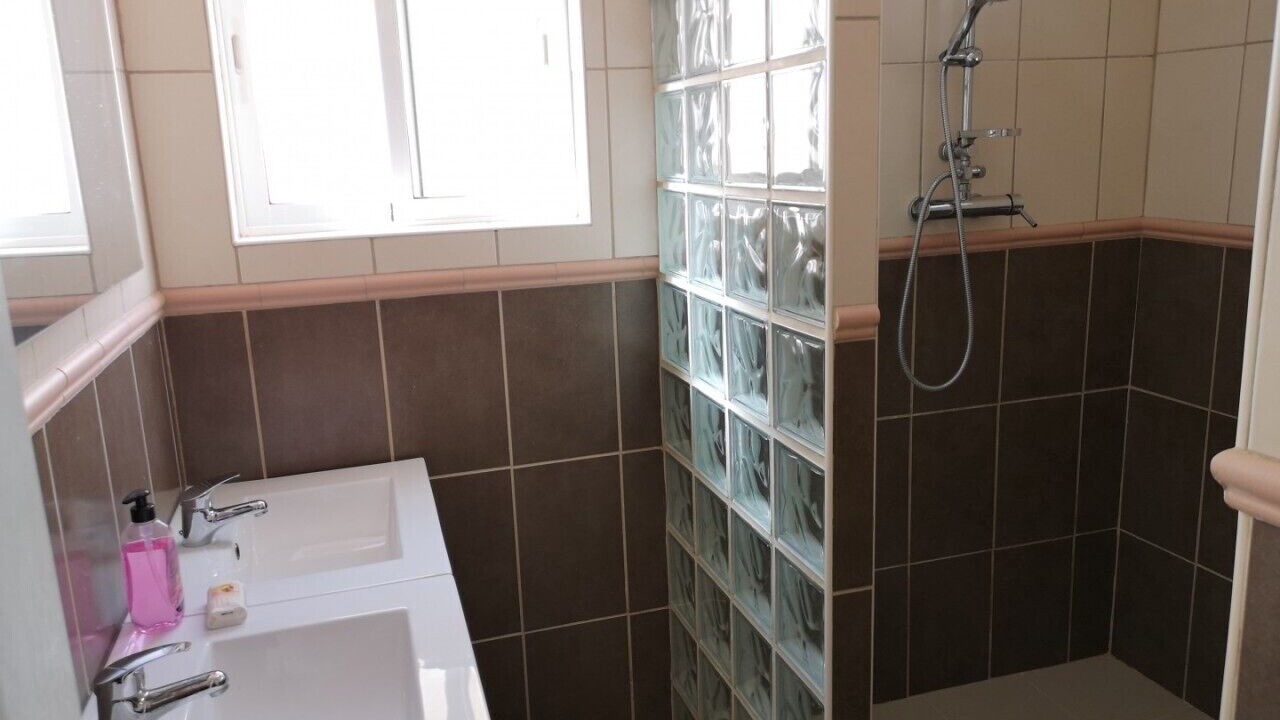 Photo of Bathroom in Luchente
