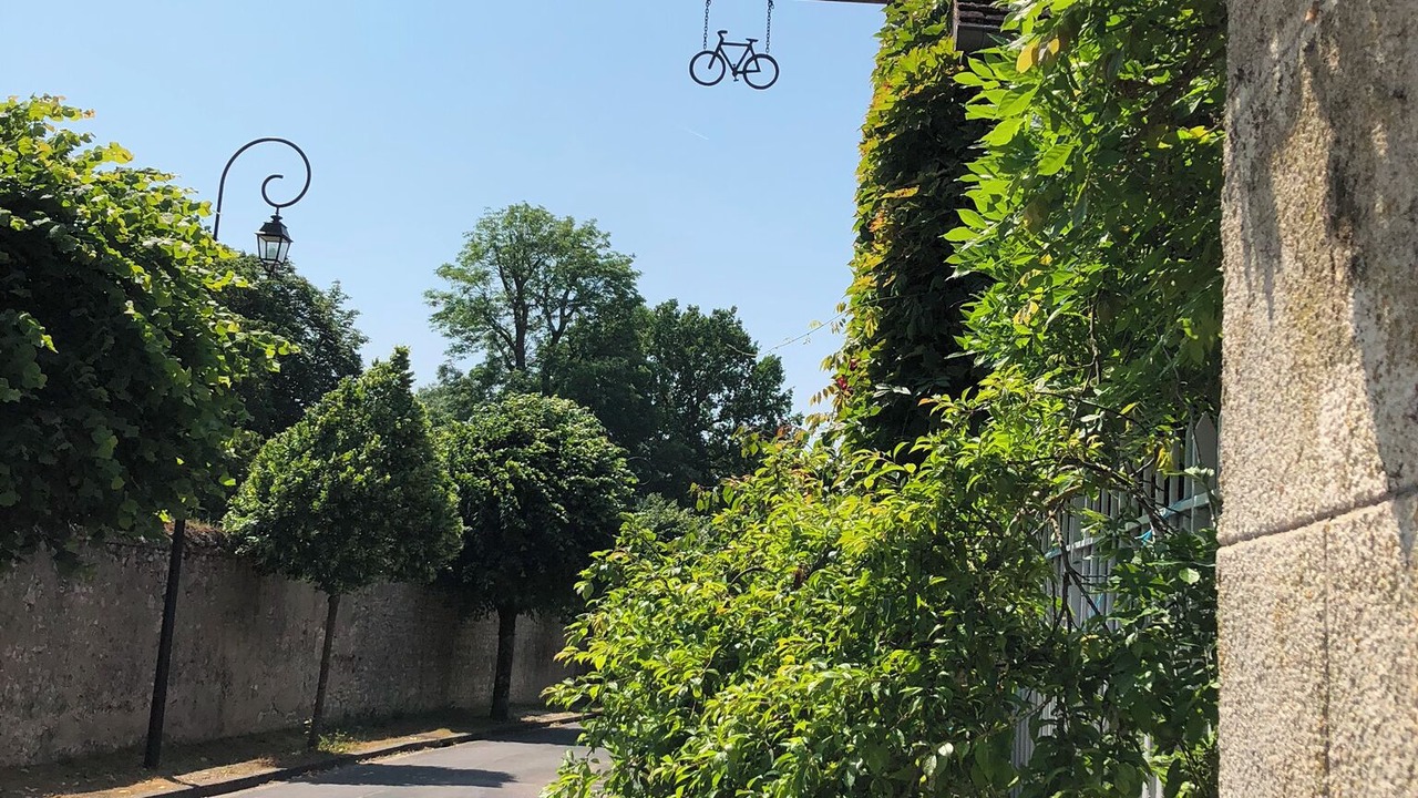 Photo of Outdoor in Menars