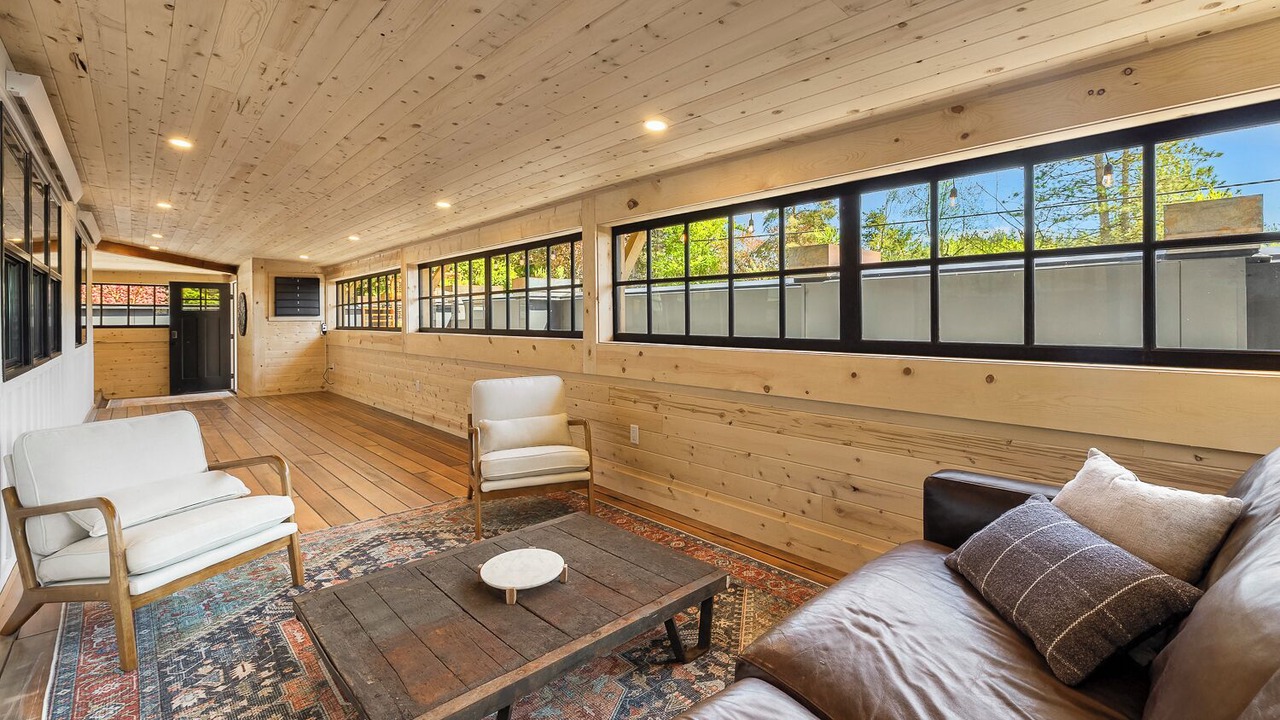 Photo of Livingroom in Monroe