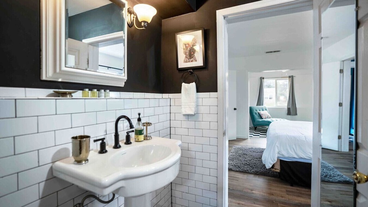Photo of Bathroom in University Heights
