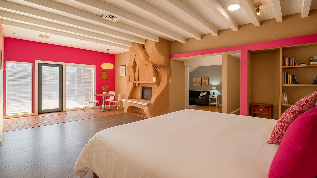 Photo of Livingroom in University Heights