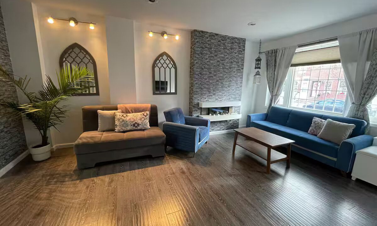 Photo of Livingroom in Whitman