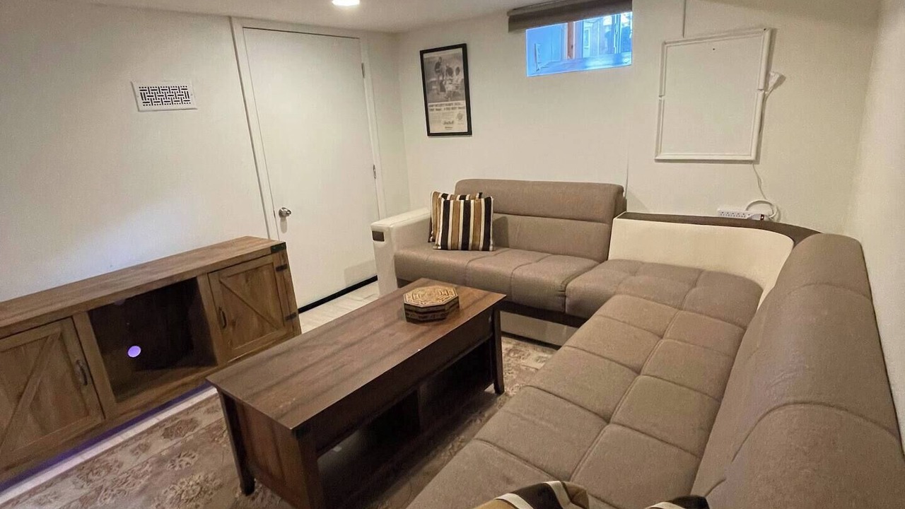 Photo of Livingroom in Whitman