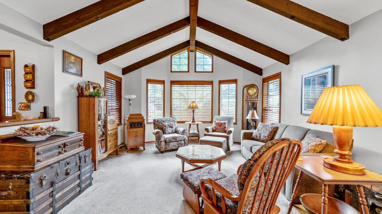 Photo of Livingroom in Arcata