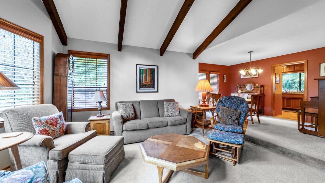 Photo of Livingroom in Arcata