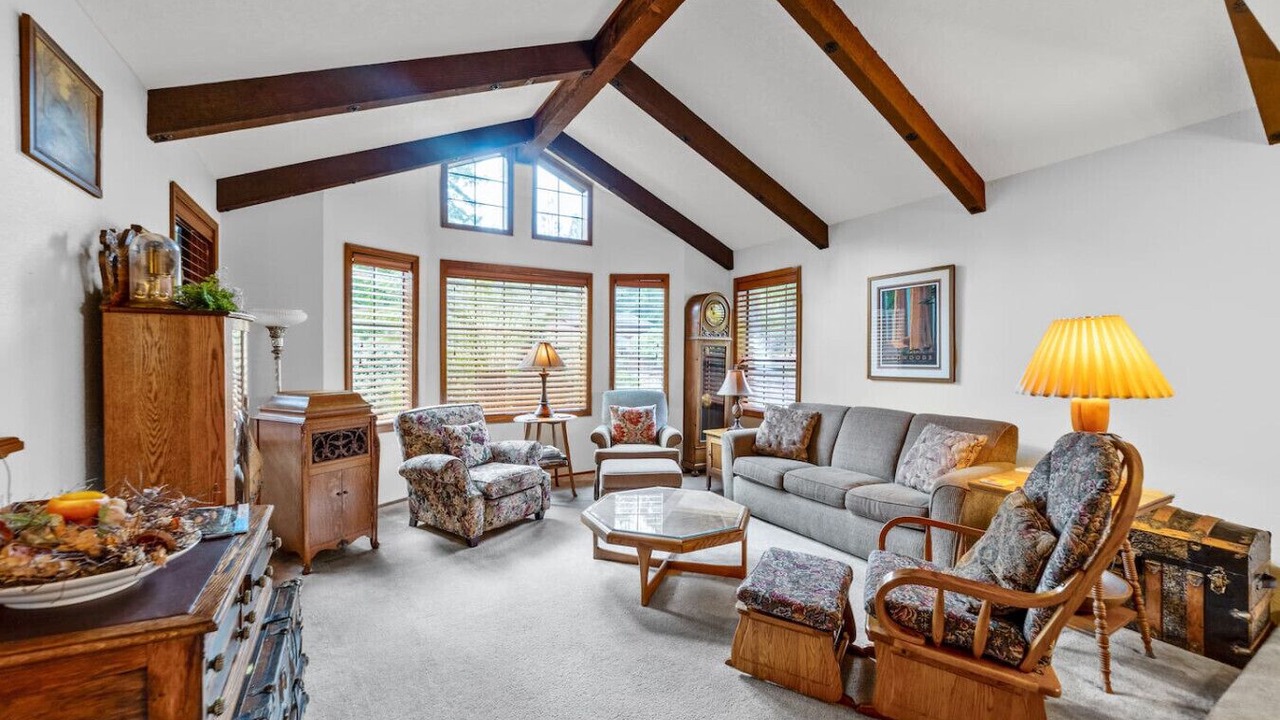 Photo of Livingroom in Arcata