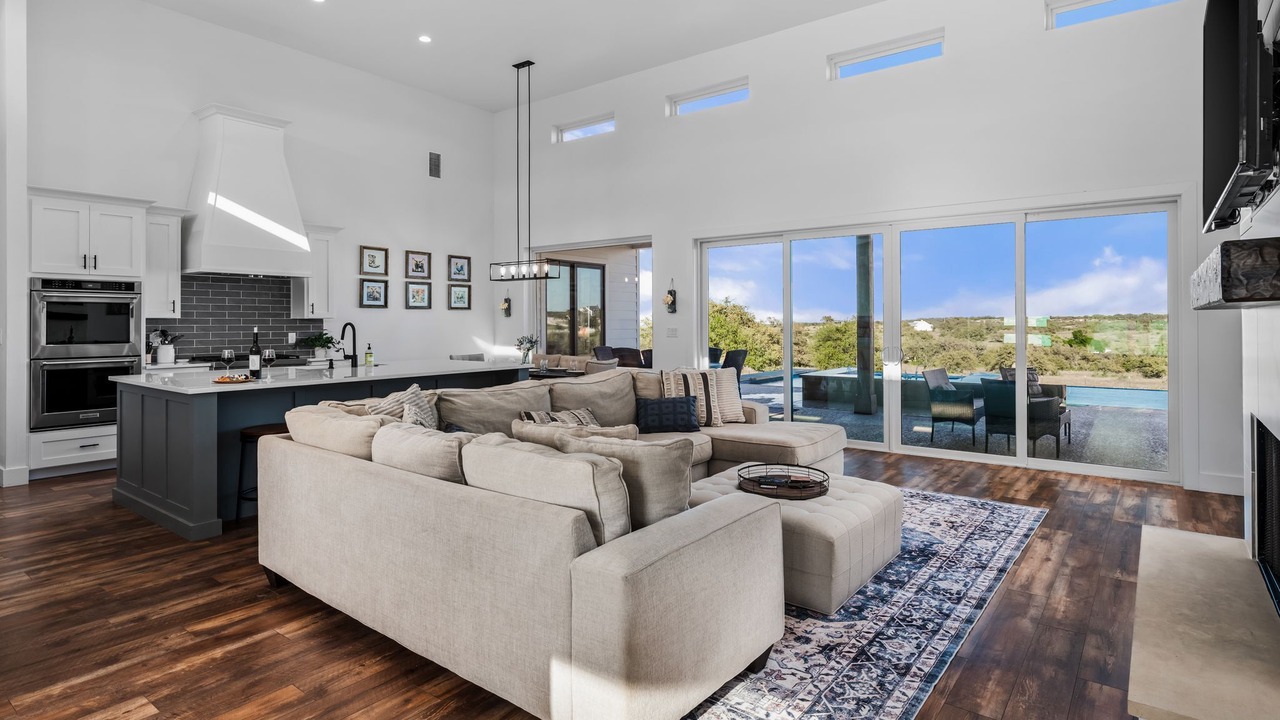 Photo of Livingroom in Johnson City