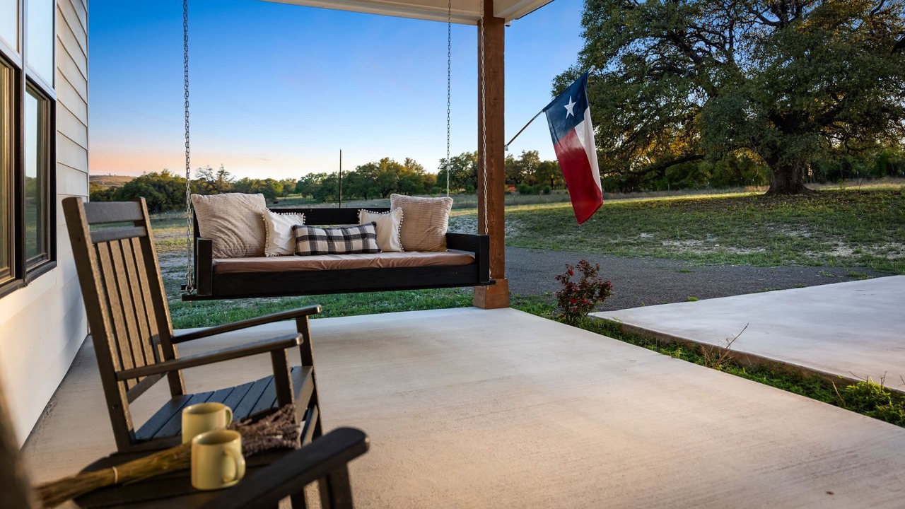 Photo of Patio Balcony in Johnson City