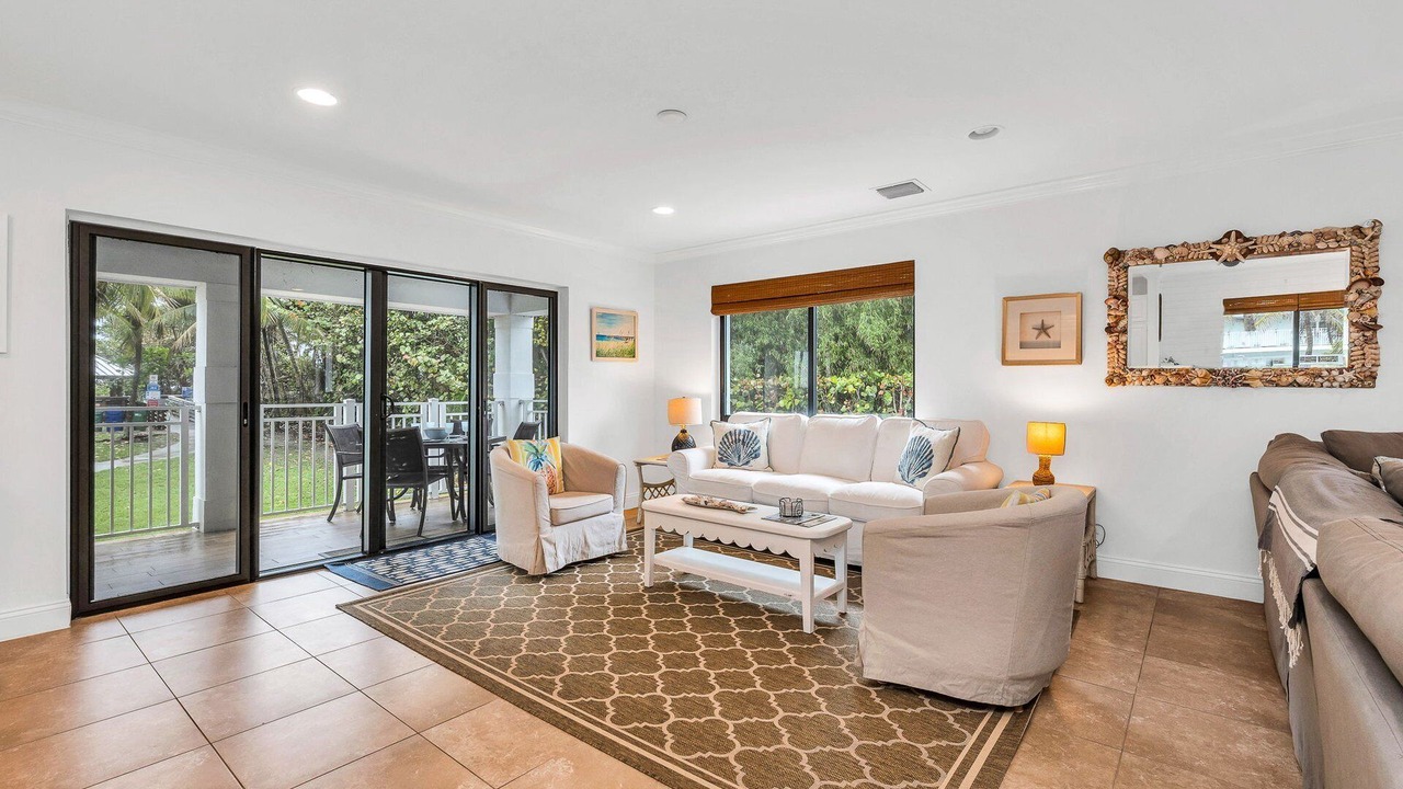 Photo of Patio Balcony in Juno Beach